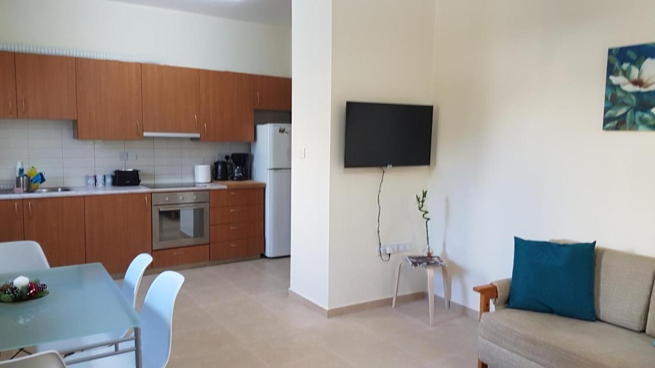 Kerynia Apartments Paphos Kültér fotó