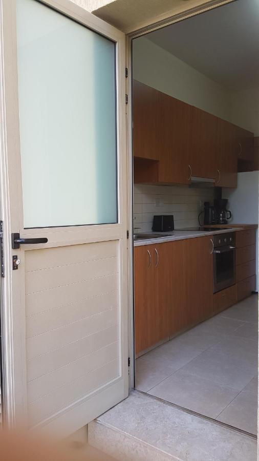 Kerynia Apartments Paphos Kültér fotó