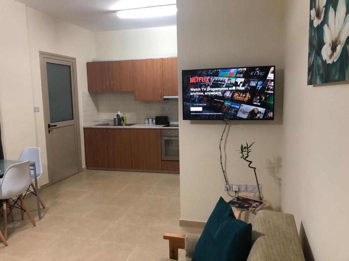 Kerynia Apartments Paphos Kültér fotó