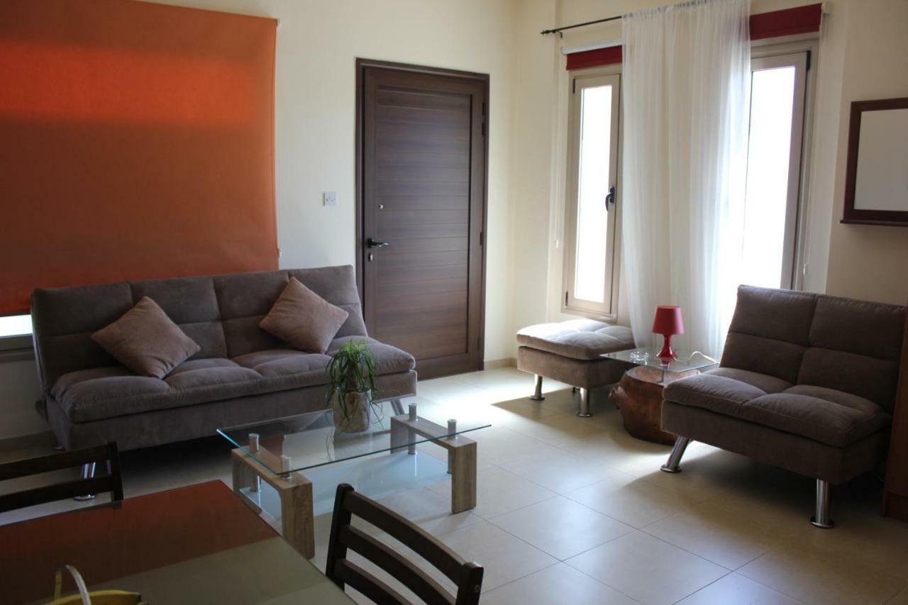 Kerynia Apartments Paphos Kültér fotó