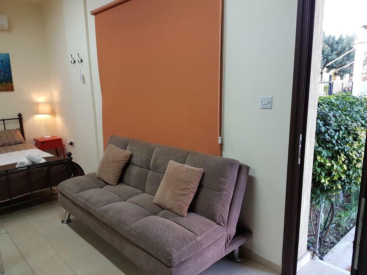 Kerynia Apartments Paphos Kültér fotó