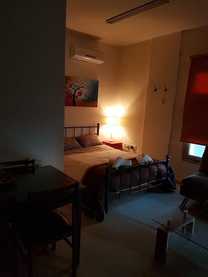 Kerynia Apartments Paphos Kültér fotó
